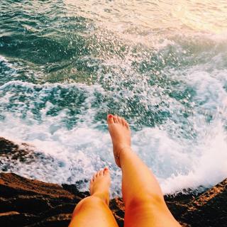 Cierra Ramirez feet photo thumbnail