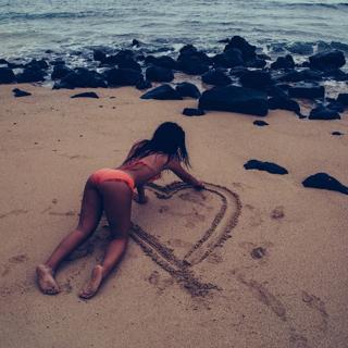 Cierra Ramirez feet photo thumbnail