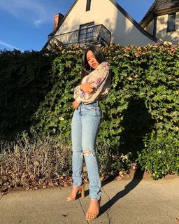 Cierra Ramirez feet photo thumbnail