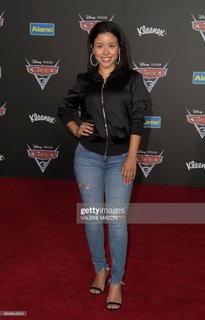 Cierra Ramirez feet photo thumbnail