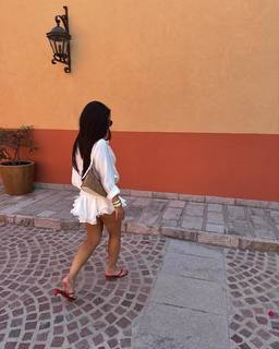 Cierra Ramirez feet photo thumbnail