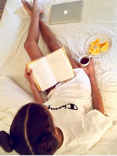 Cindy Bruna feet photo 10