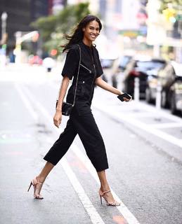 Cindy Bruna feet photo 20