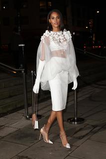 Cindy Bruna feet photo 14