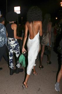 Cindy Bruna feet photo 4