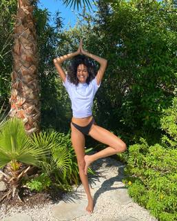 Cindy Bruna feet photo 17