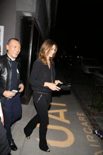 Cindy Crawford feet photo thumbnail