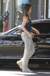 Cindy Crawford feet photo thumbnail