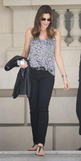 Cindy Crawford feet photo thumbnail