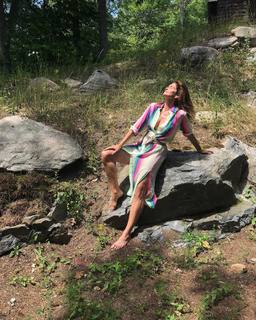 Cindy Crawford feet photo thumbnail