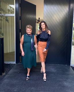 Cindy Crawford feet photo thumbnail