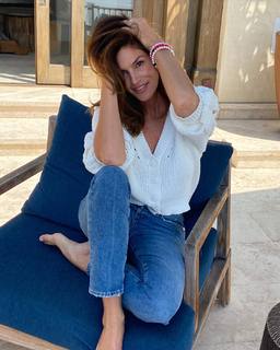 Cindy Crawford feet photo thumbnail