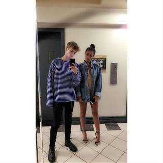 Cindy Kimberly feet photo thumbnail