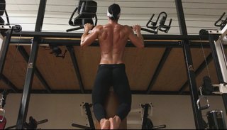 Cindy Landolt feet photo thumbnail