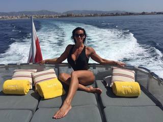 Cindy Landolt feet photo thumbnail