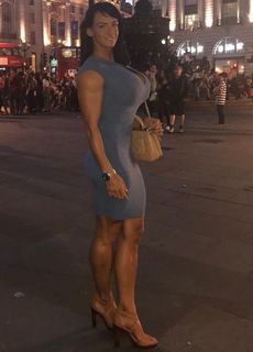 Cindy Landolt feet photo thumbnail