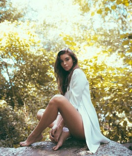 Cindy Mello feet photo thumbnail