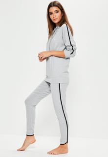 Cindy Mello feet photo thumbnail