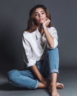 Cindy Mello feet photo thumbnail