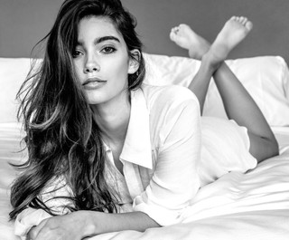 Cindy Mello feet photo thumbnail