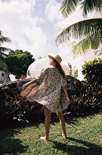 Cindy Mello feet photo thumbnail