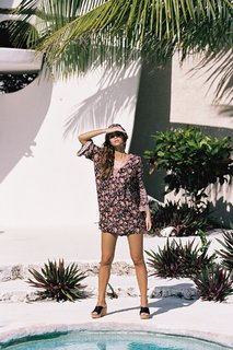 Cindy Mello feet photo thumbnail