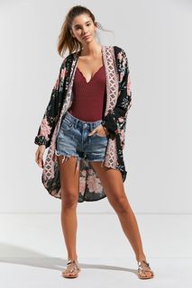 Cindy Mello feet photo thumbnail