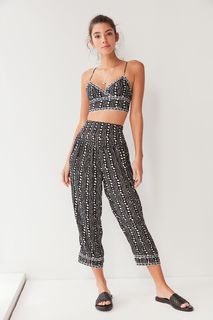 Cindy Mello feet photo thumbnail