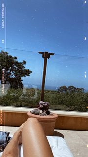 Cindy Mello feet photo thumbnail