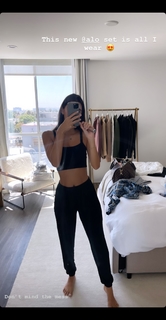 Cindy Mello feet photo thumbnail