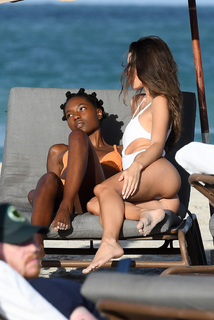 Cindy Mello feet photo thumbnail