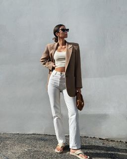 Cindy Mello feet photo thumbnail