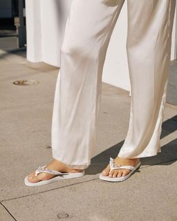 Cindy Mello feet photo thumbnail