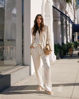 Cindy Mello feet photo thumbnail