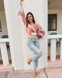 Cindy Mello feet photo thumbnail