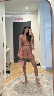 Cindy Mello feet photo thumbnail