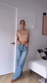 Cindy Mello feet photo thumbnail