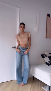 Cindy Mello feet photo thumbnail