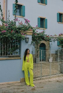 Cindy Mello feet photo thumbnail