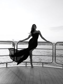 Cindy Mello feet photo thumbnail