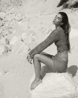 Cindy Mello feet photo thumbnail