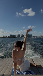 Cindy Mello feet photo thumbnail