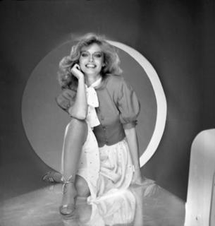 Cindy Morgan feet photo 14
