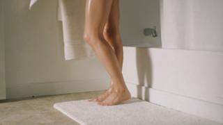 Cindy Sampson feet photo 9