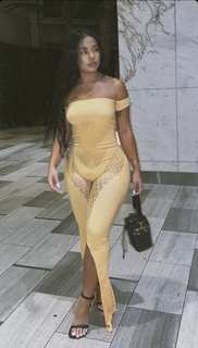 Cindy Tran feet photo thumbnail