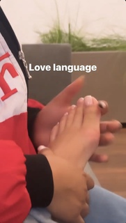 Cindy Tran feet photo thumbnail