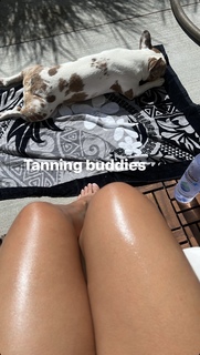 Cindy Tran feet photo thumbnail