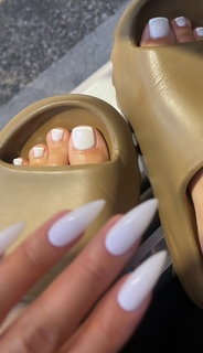 Cindy Tran feet photo thumbnail