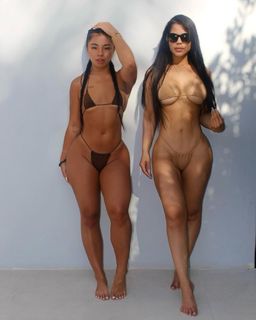 Cindy Tran feet photo thumbnail