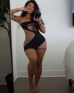 Cindy Tran feet photo thumbnail